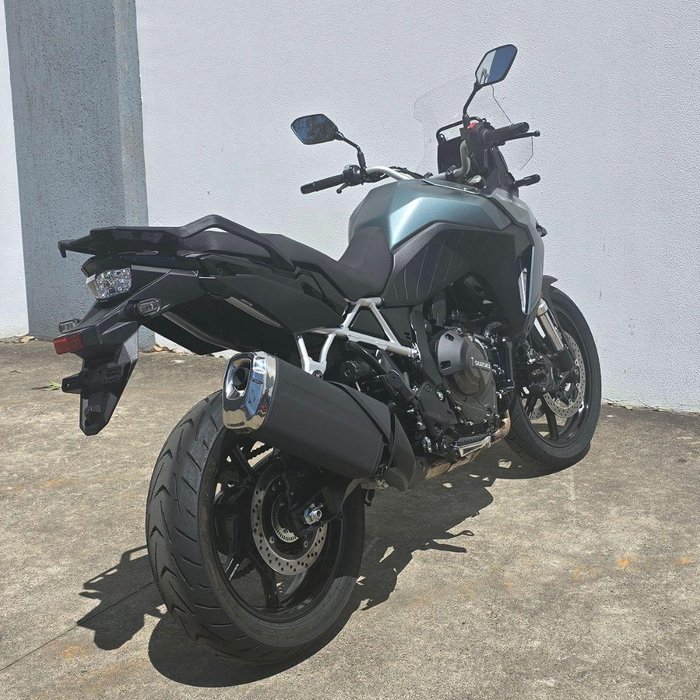 2024 Suzuki V-Strom 800 V-Strom Green