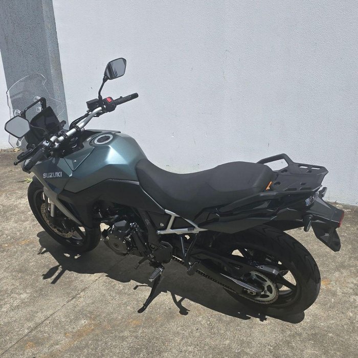 2024 Suzuki V-Strom 800 V-Strom Green