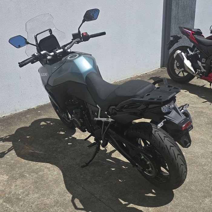 2024 Suzuki V-Strom 800 V-Strom Green