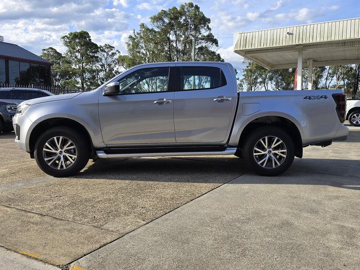 2025 Isuzu D-MAX LS-U+