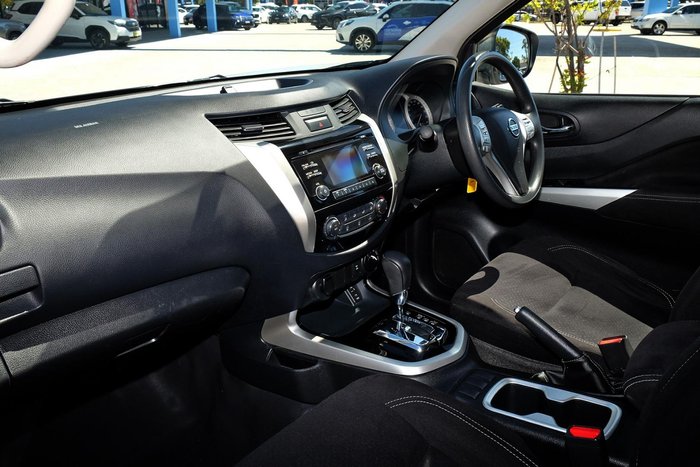2017 Nissan Navara SL D23 Series 2 4X4 Dual Range Brilliant Silver