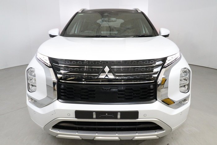 2023 Mitsubishi Outlander Exceed