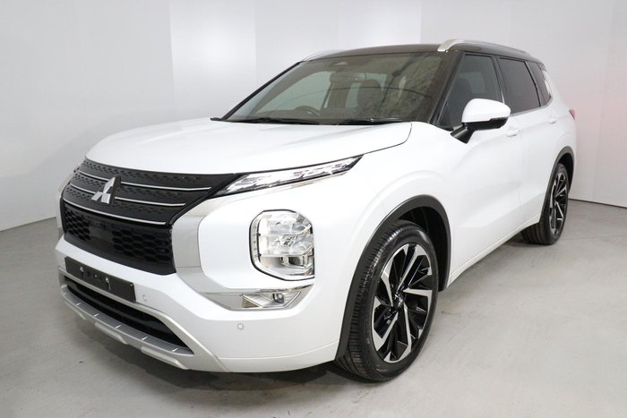 2023 Mitsubishi Outlander Exceed