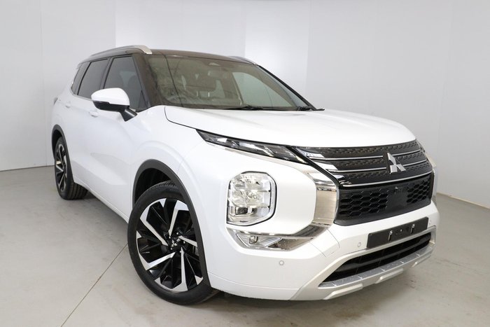 2023 Mitsubishi Outlander Exceed