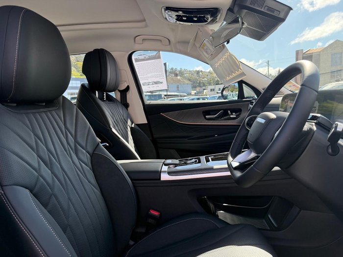 2025 Jaecoo J8 Track