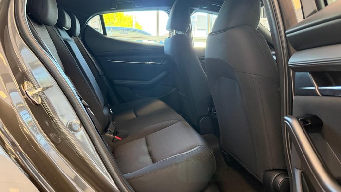 2025 Mazda 3 G20 Evolve