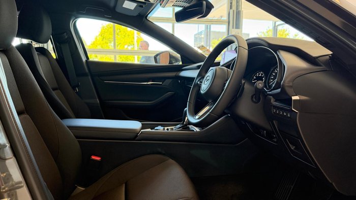 2025 Mazda 3 G20 Evolve