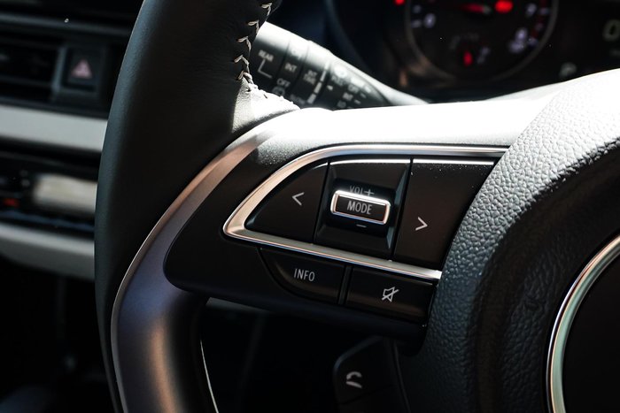 2024 Suzuki Swift Hybrid Plus