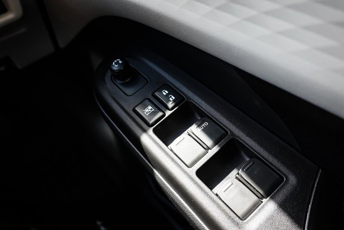 2024 Suzuki Swift Hybrid Plus