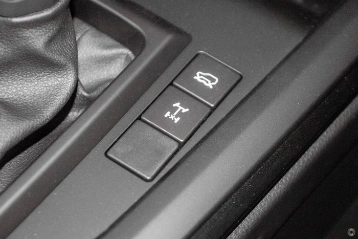 2025 Isuzu D-MAX X-RIDER