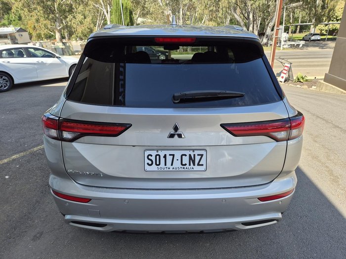 2021 Mitsubishi Outlander LS
