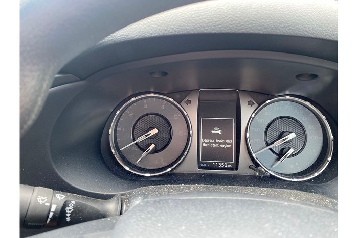 2024 Toyota Hilux SR 48V