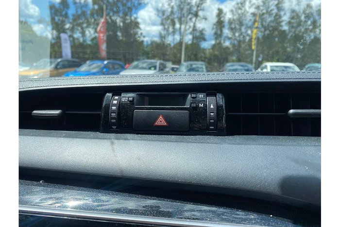 2024 Toyota Hilux SR 48V