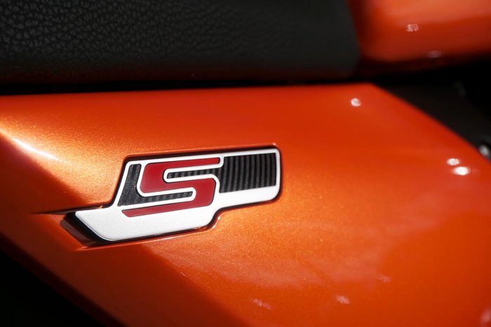 2025 BMW R 12 S R 12 Orange