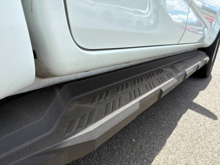 2021 Isuzu D-MAX LS-M