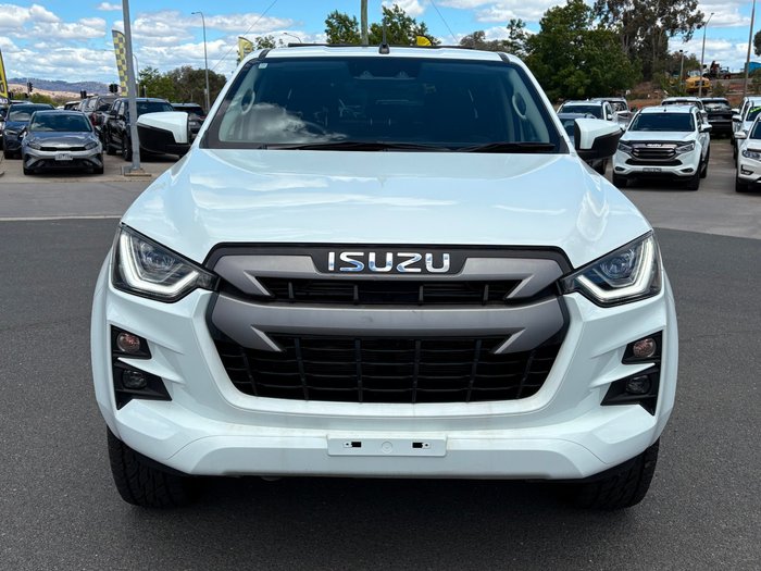 2021 Isuzu D-MAX LS-M
