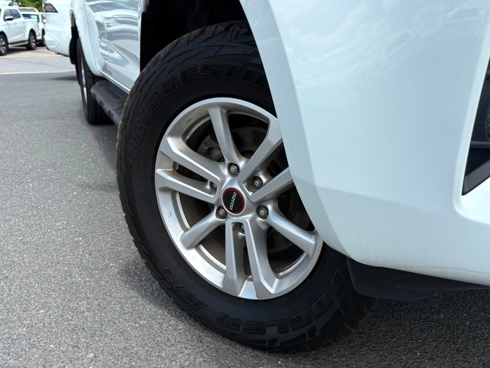 2021 Isuzu D-MAX LS-M