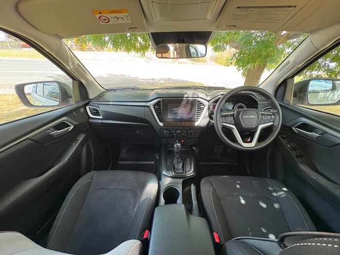 2021 Isuzu D-MAX LS-M