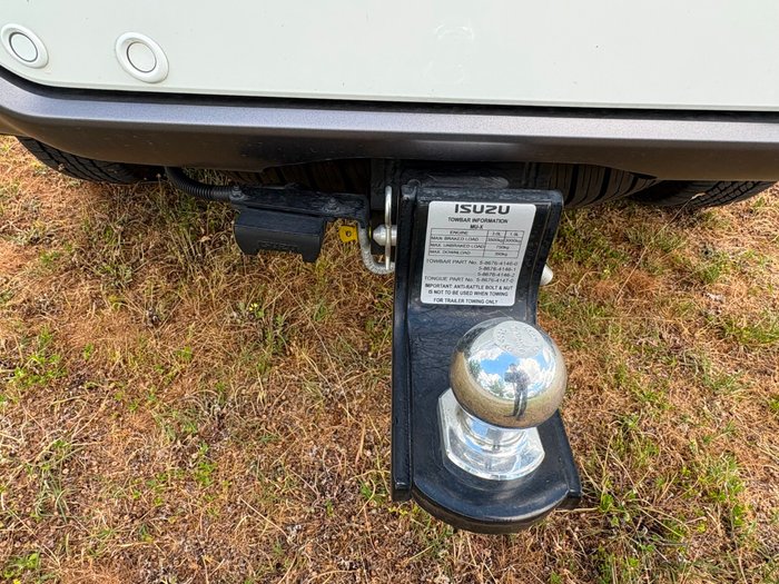 2024 Isuzu MU-X LS-U