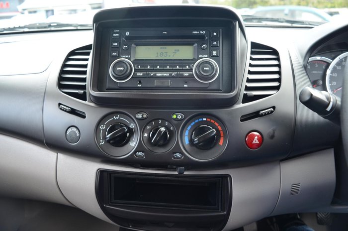 2013 Mitsubishi Triton GLX