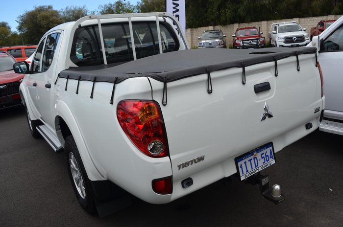 2013 Mitsubishi Triton GLX