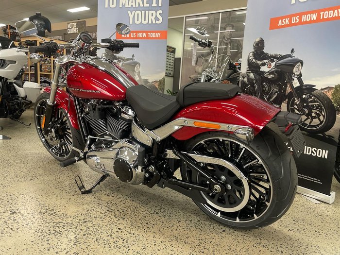 2025 Harley-Davidson Breakout 117 (FXBR) Softail Red