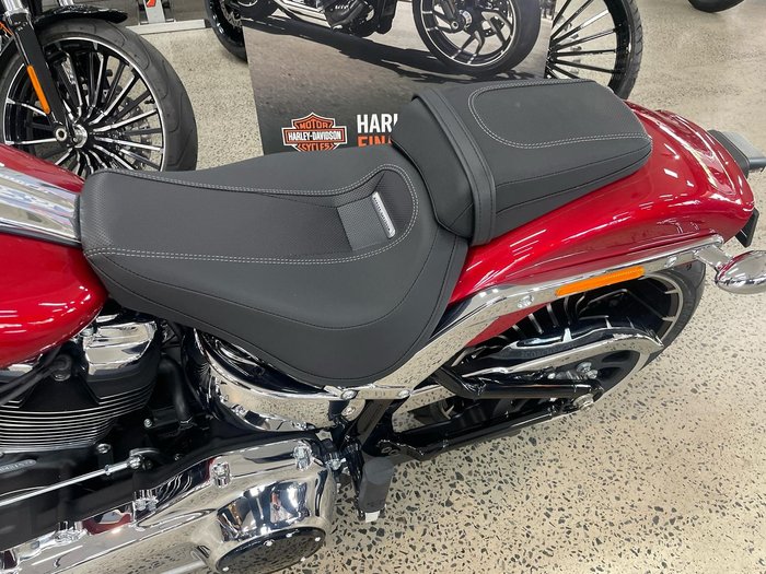 2025 Harley-Davidson Breakout 117 (FXBR) Softail Red