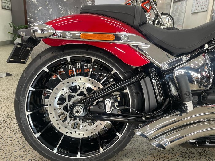 2025 Harley-Davidson Breakout 117 (FXBR) Softail Red
