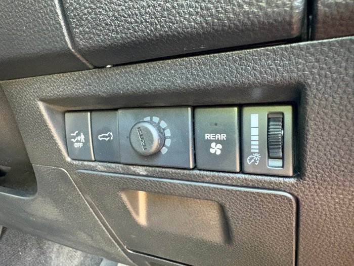 2024 Isuzu MU-X LS-U