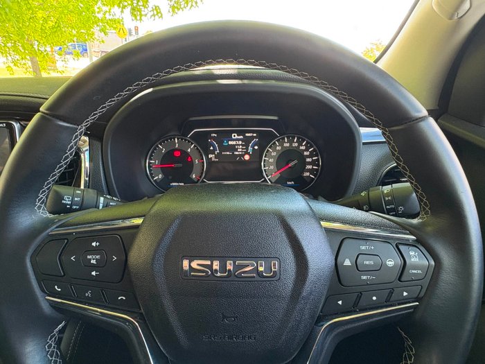 2024 Isuzu MU-X LS-U