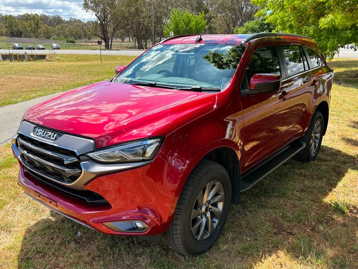 2024 Isuzu MU-X LS-U