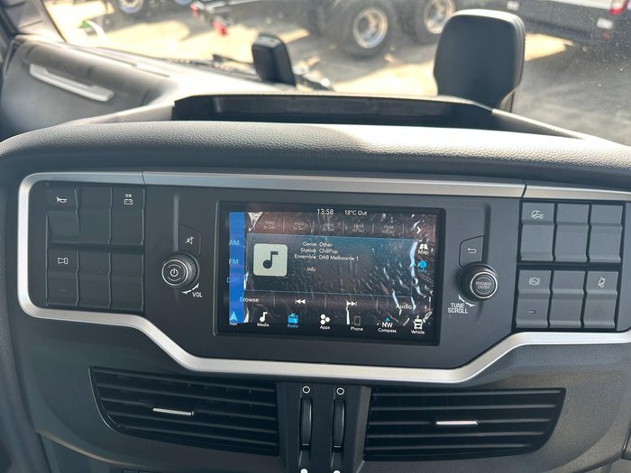 2024 Iveco S-Way AS700