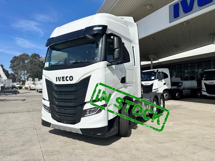 2024 Iveco S-Way AS700
