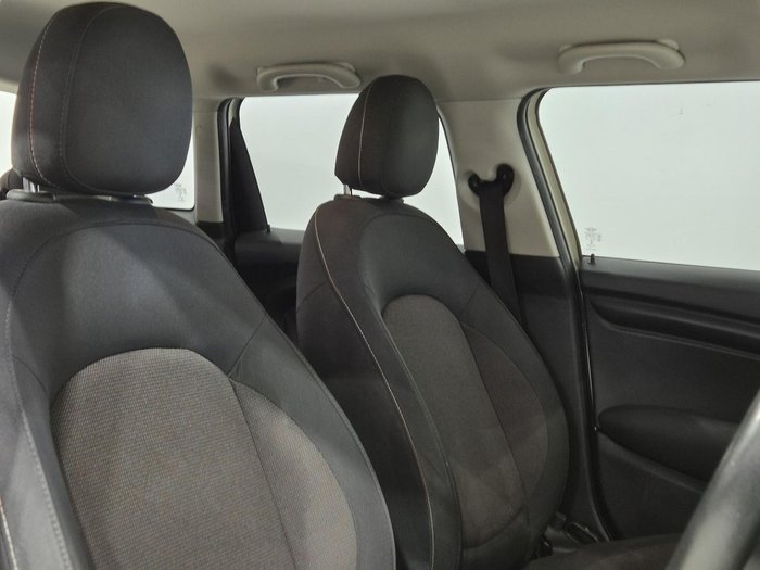 2020 MINI Hatch Cooper F55 LCI Pepper White