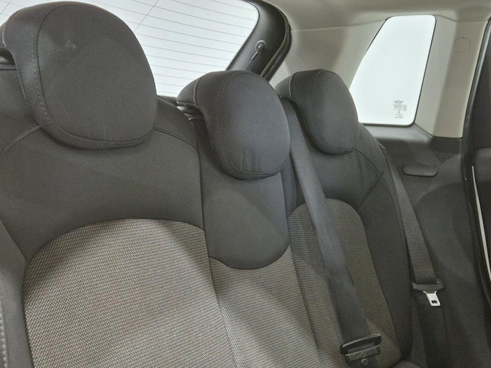 2020 MINI Hatch Cooper F55 LCI Pepper White