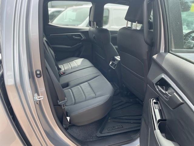 2024 Isuzu D-MAX LS-U+