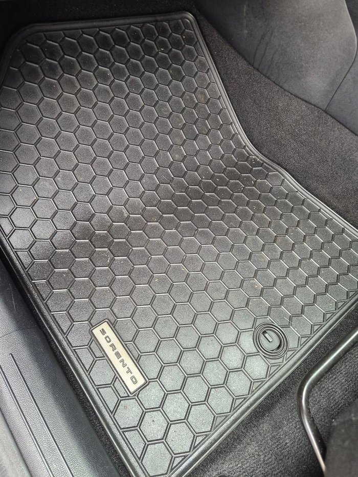 2022 Kia Sorento Sport