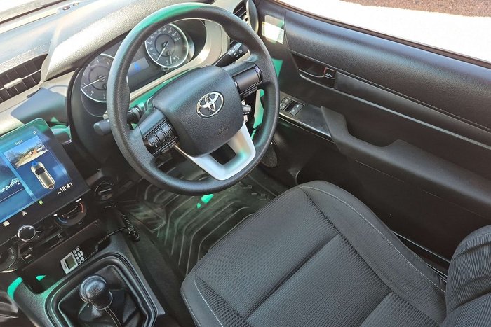 2017 Toyota Hilux SR