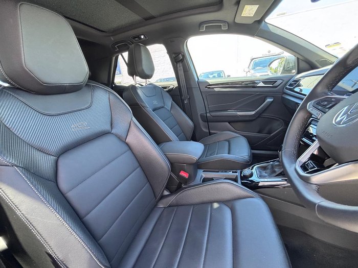 2024 Volkswagen T-Roc 140TSI R-Line