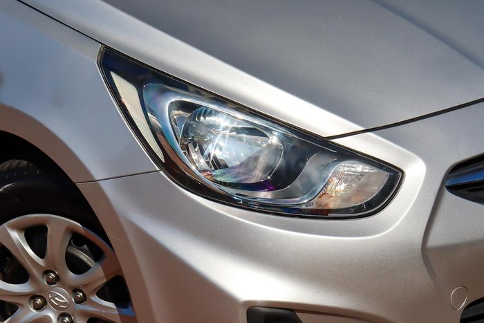 2012 Hyundai Accent Active