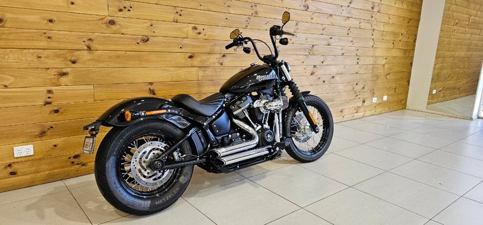 2017 Harley-davidson FXBB STREET BOB Black