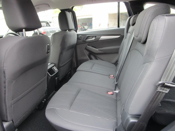 2025 Isuzu MU-X LS-M