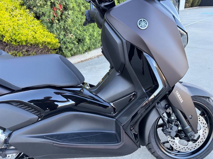 2025 Yamaha XMAX 300 (CZD300A)