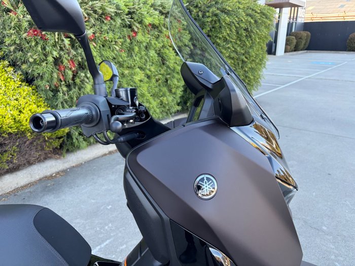 2025 Yamaha XMAX 300 (CZD300A)