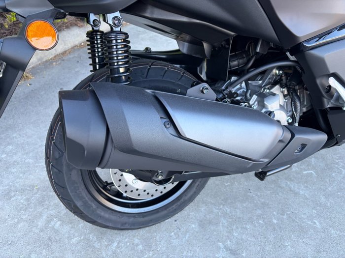 2025 Yamaha XMAX 300 (CZD300A)