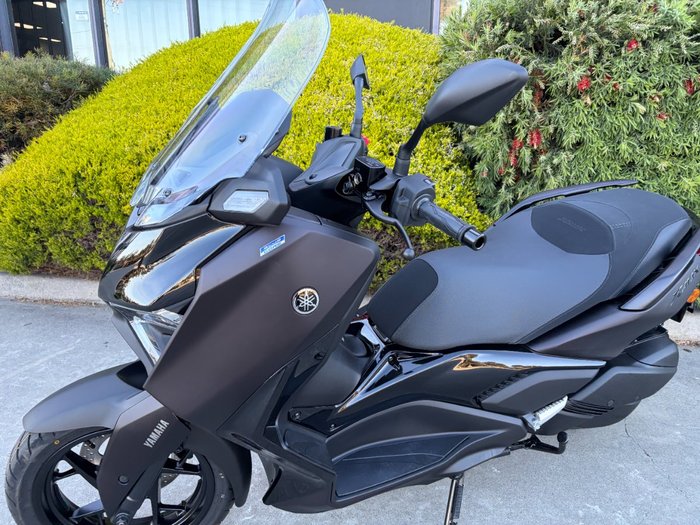 2025 Yamaha XMAX 300 (CZD300A)