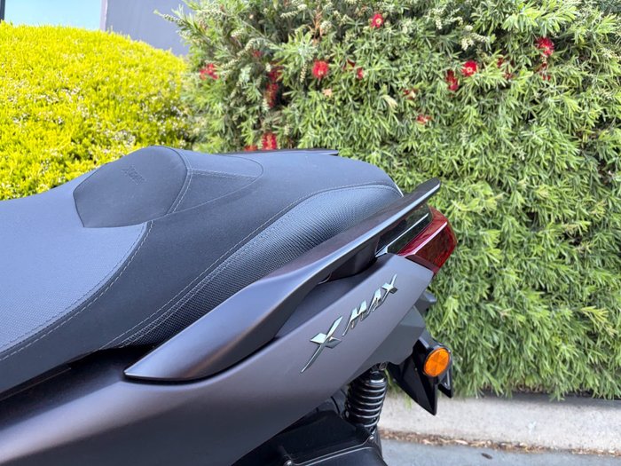 2025 Yamaha XMAX 300 (CZD300A)
