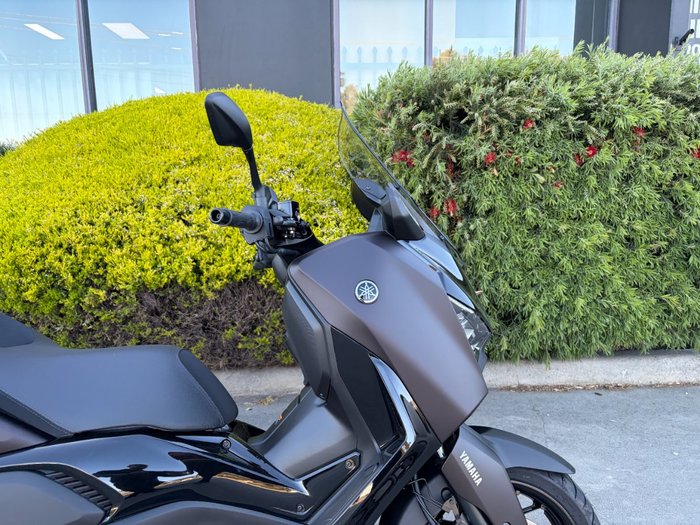2025 Yamaha XMAX 300 (CZD300A)