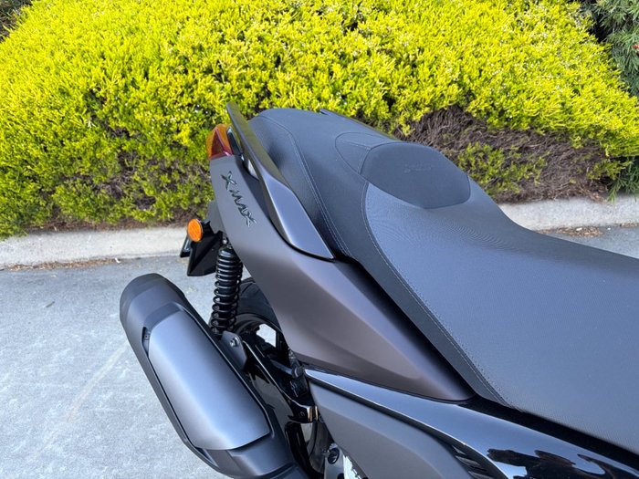 2025 Yamaha XMAX 300 (CZD300A)