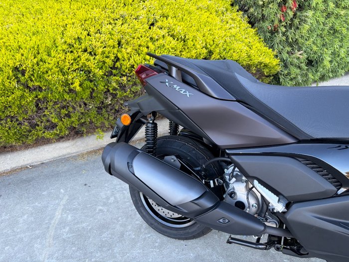 2025 Yamaha XMAX 300 (CZD300A)